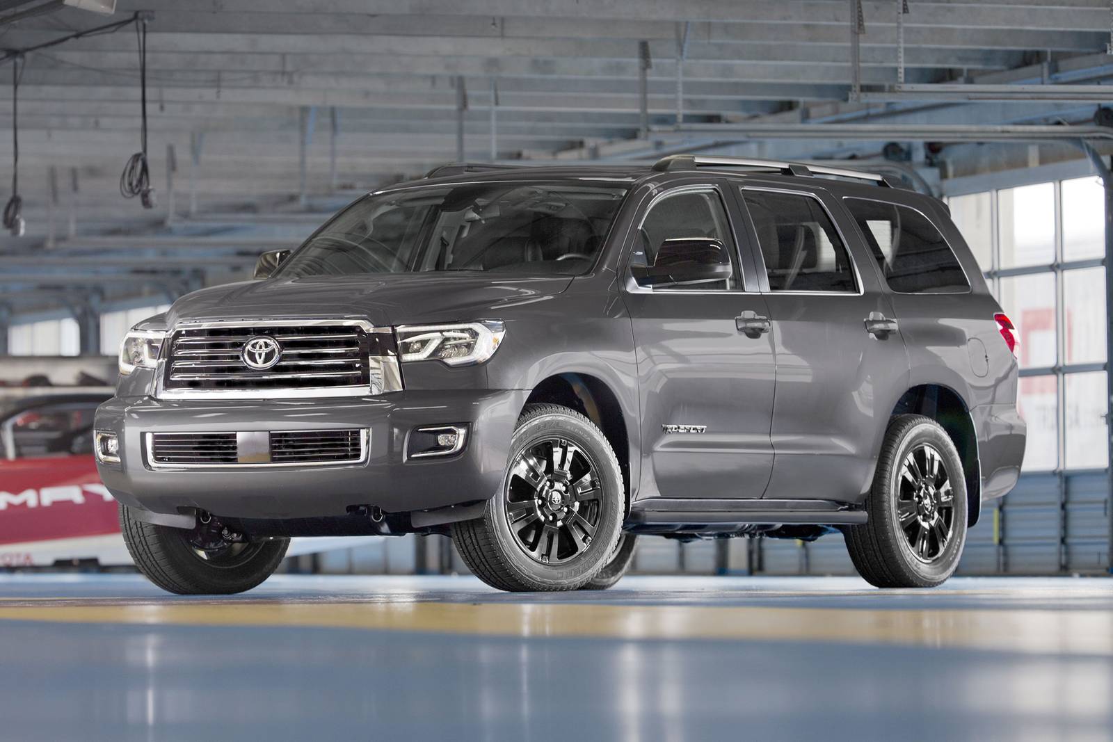 2021 Toyota Sequoia exterior F
