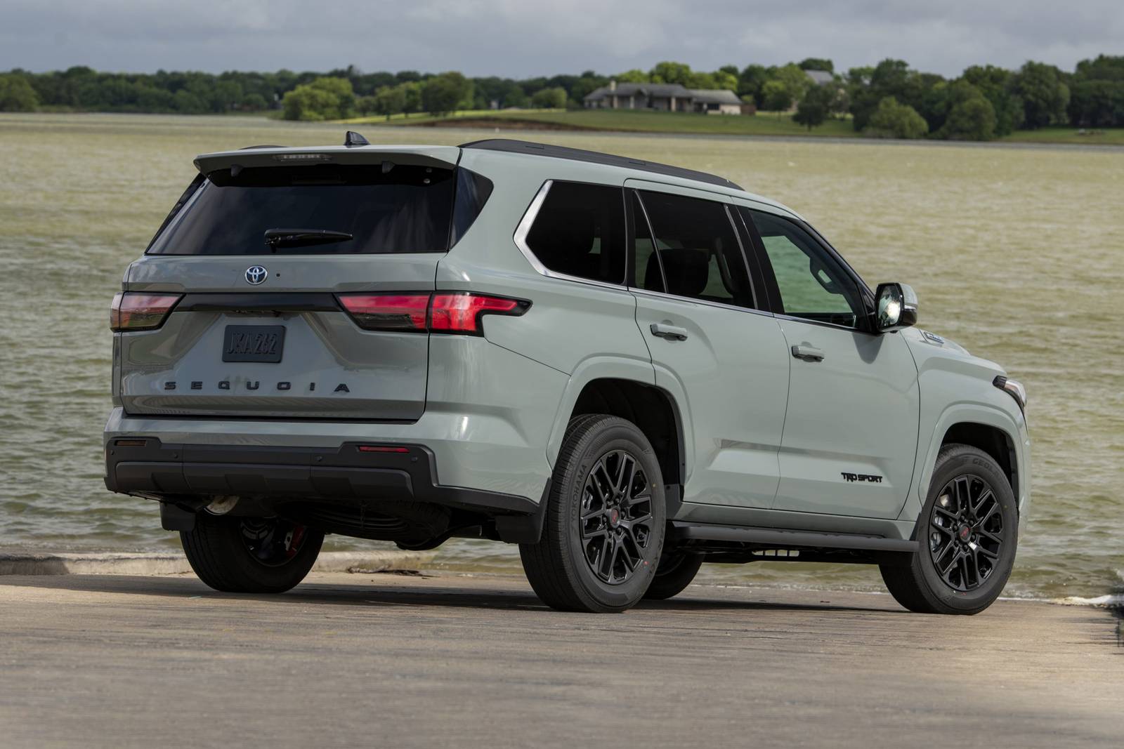 2023 Toyota Sequoia exterior FQ