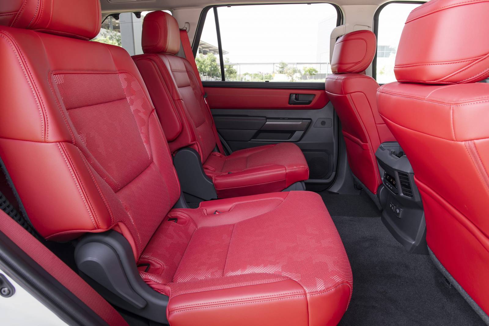 2023 Toyota Sequoia interior I