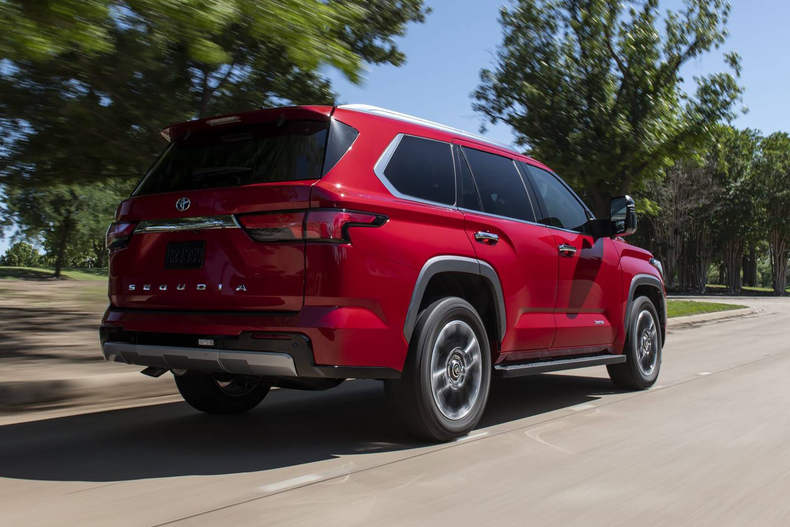 2025 Toyota Sequoia exterior FQ