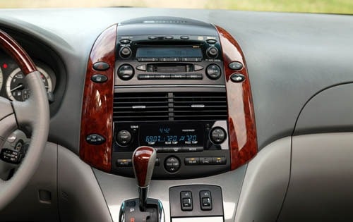 2004 Toyota Sienna interior CC