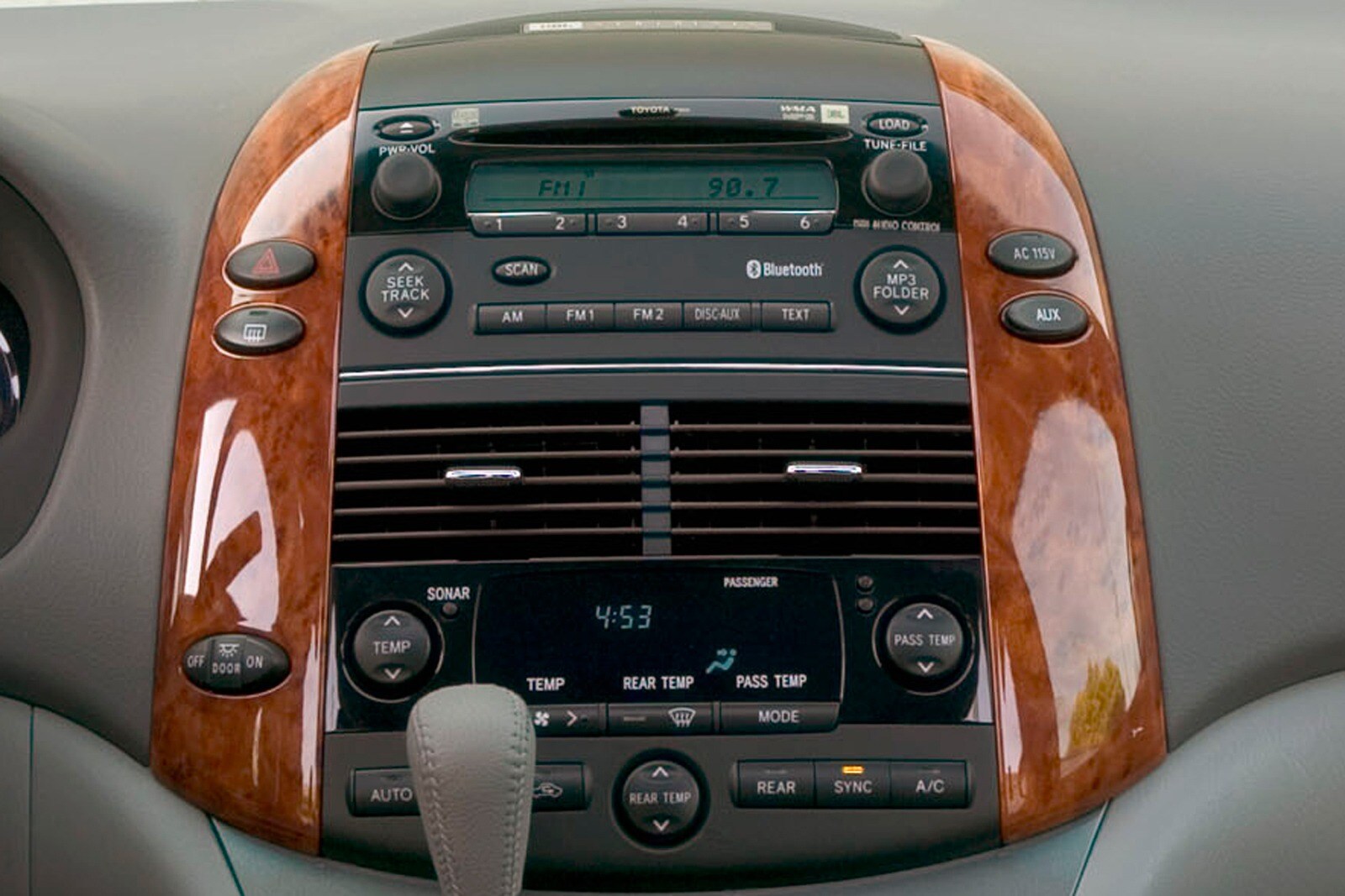 2007 Toyota Sienna interior CC