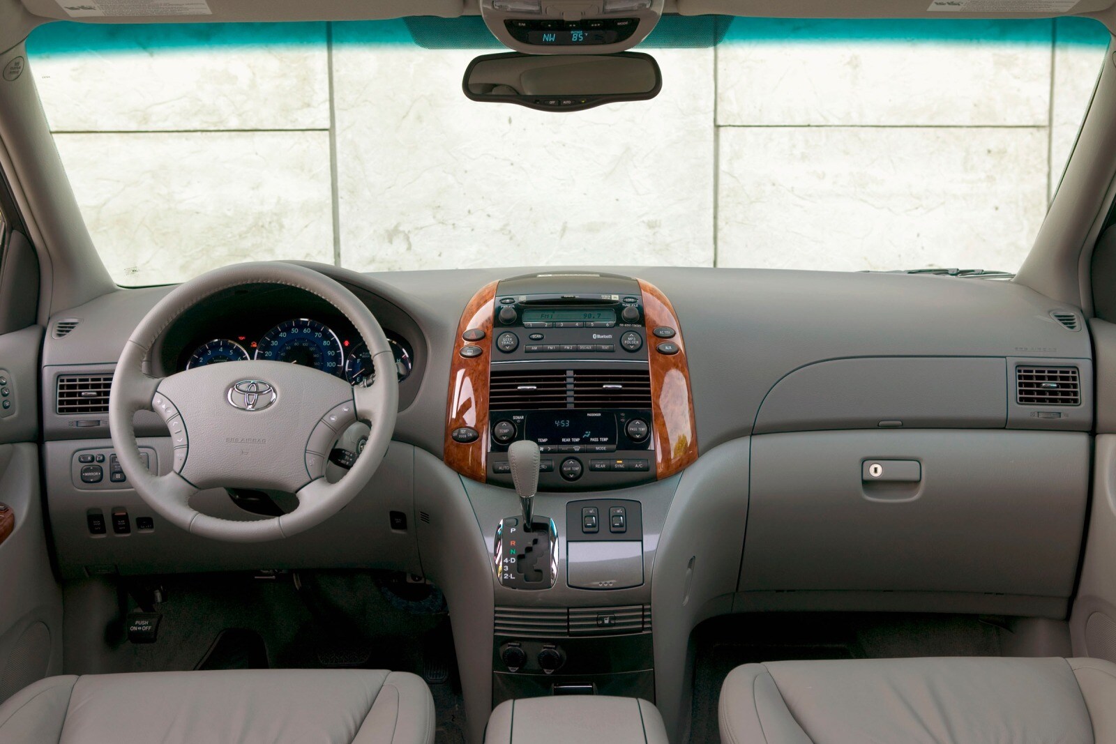 2007 Toyota Sienna interior D