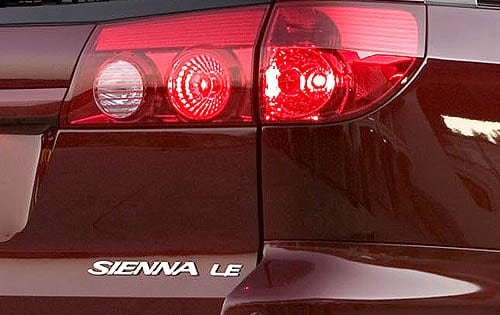 2008 Toyota Sienna — OEM photo 1