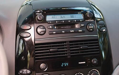 2009 Toyota Sienna front safety CC