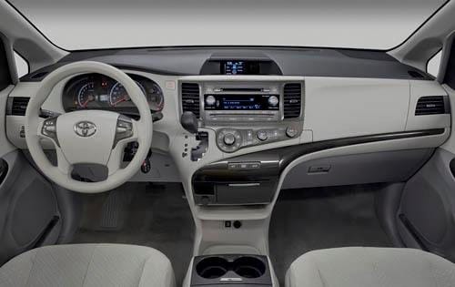 2011 Toyota Sienna interior D