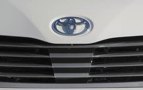 2011 Toyota Sienna exterior FBDG