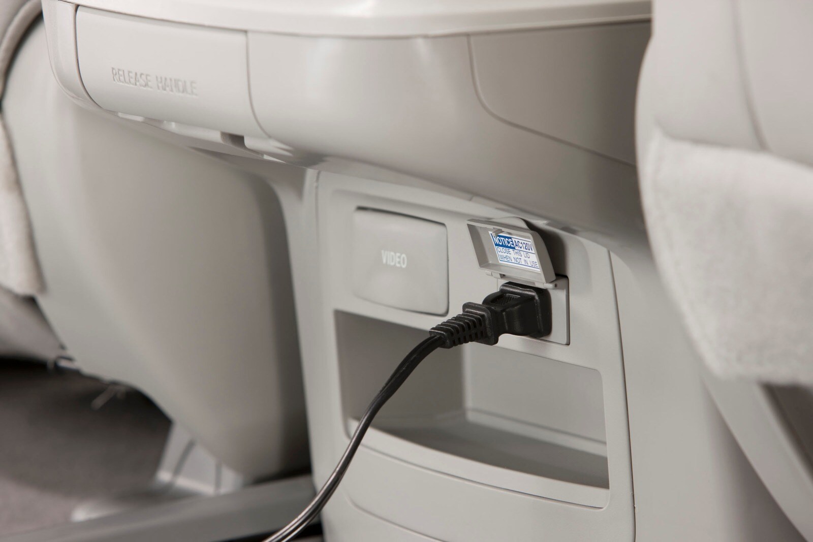 2012 Toyota Sienna interior DETAIL