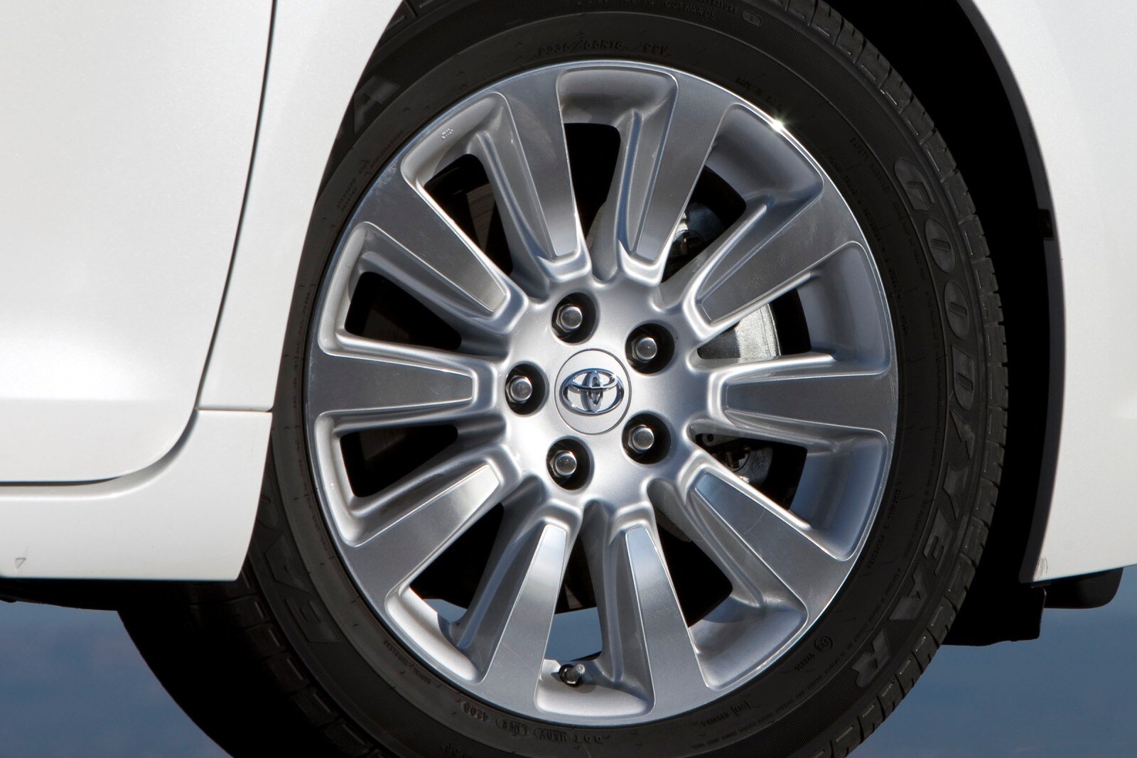 2012 Toyota Sienna exterior W