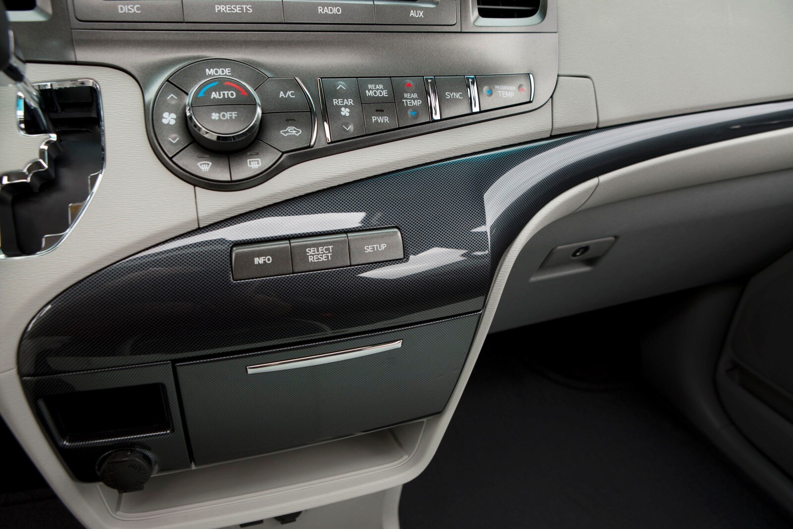 2012 Toyota Sienna front safety CC