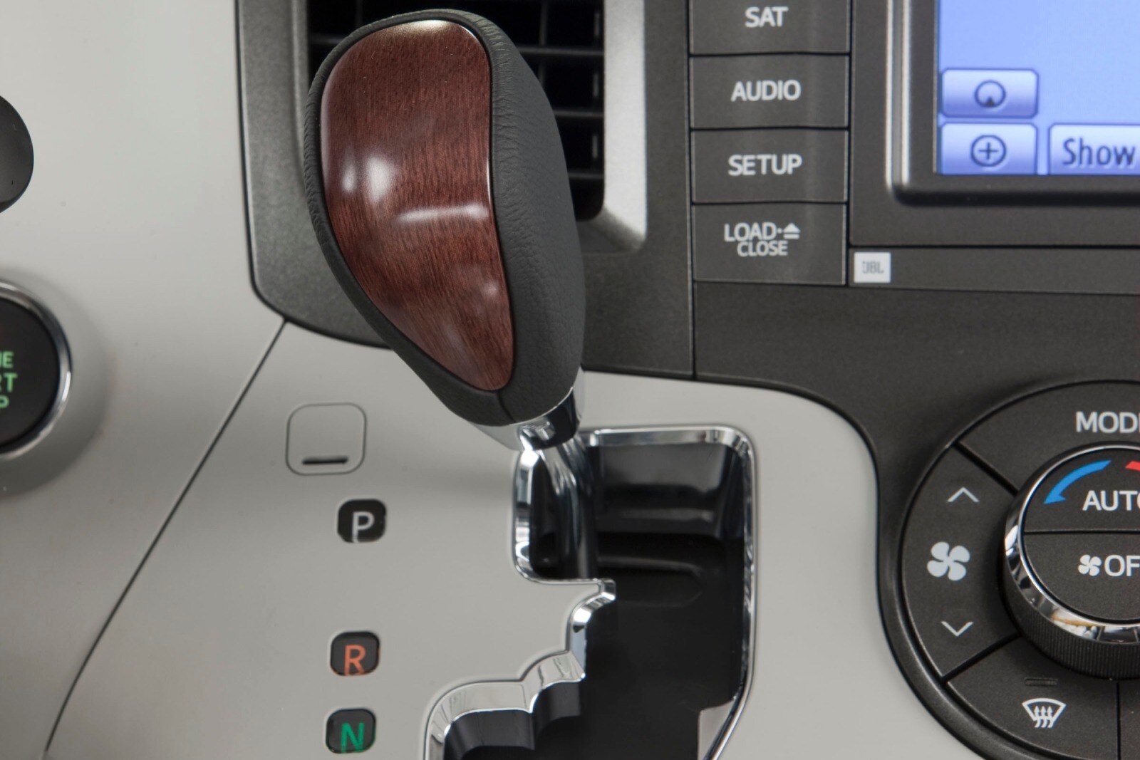 2014 Toyota Sienna interior SHF