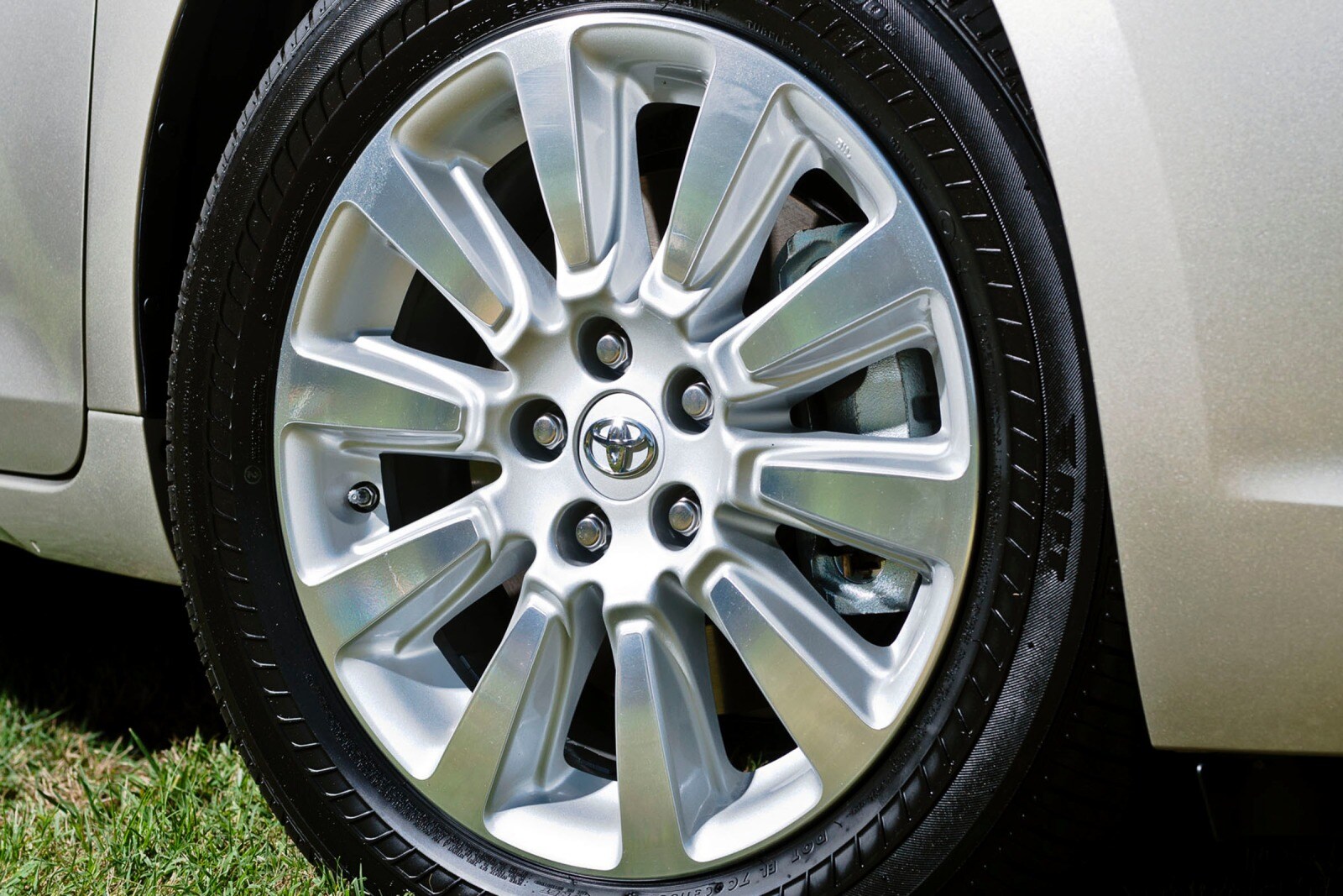 2015 Toyota Sienna exterior W