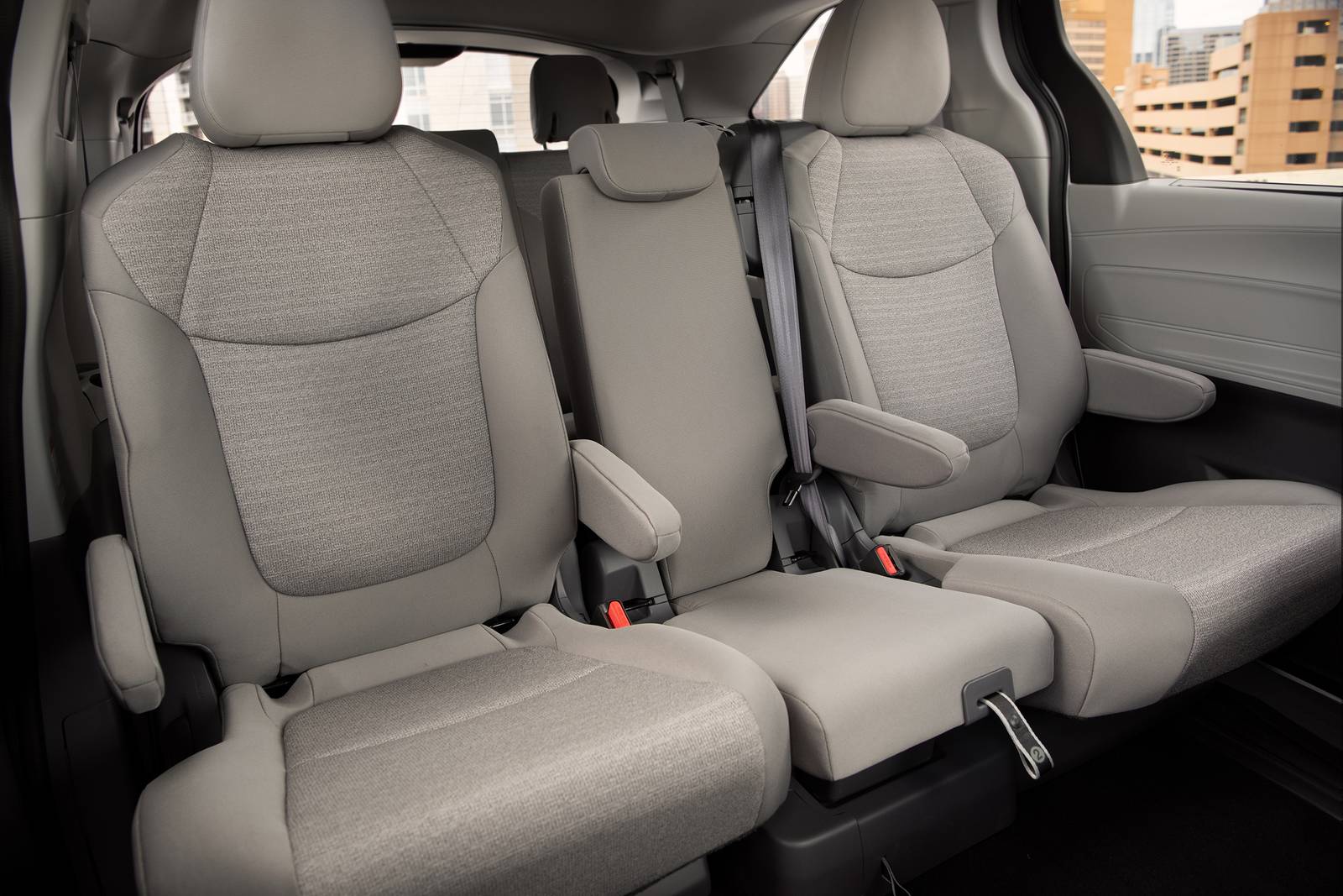 2021 Toyota Sienna interior I