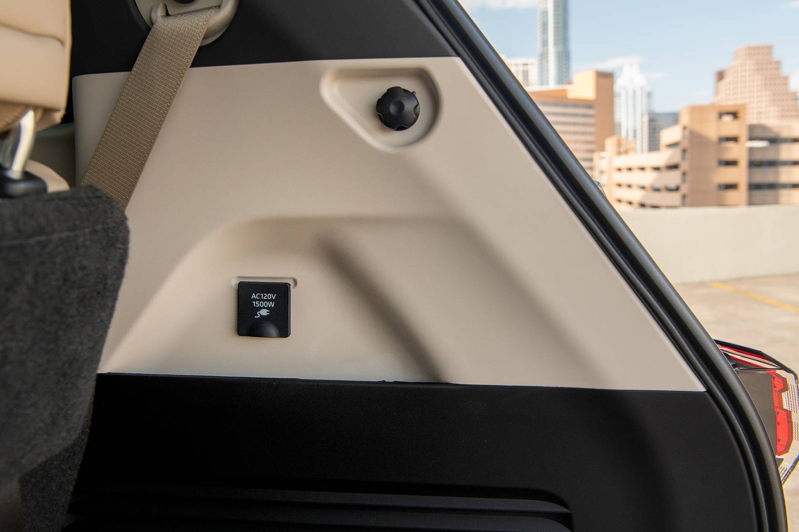 2021 Toyota Sienna interior DETAIL