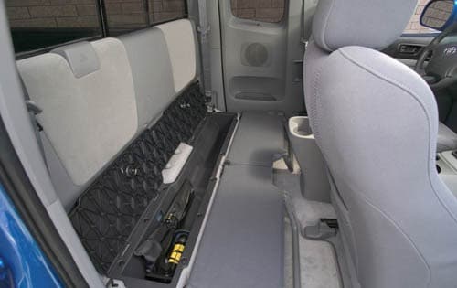 2005 Toyota Tacoma interior RI