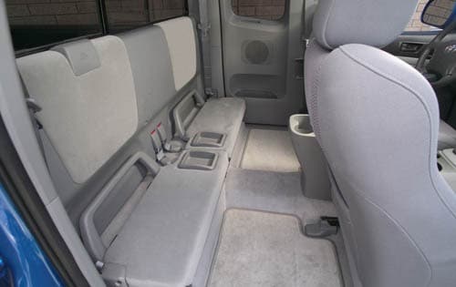 2005 Toyota Tacoma interior RI