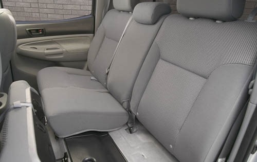 2005 Toyota Tacoma interior RI