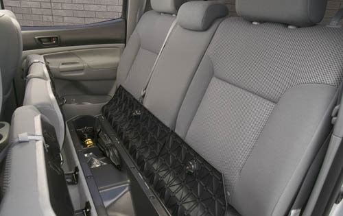 2006 Toyota Tacoma interior RI