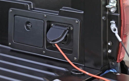 2006 Toyota Tacoma front safety EDETAIL