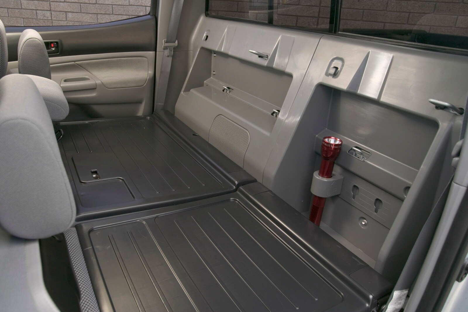 2007 Toyota Tacoma interior I