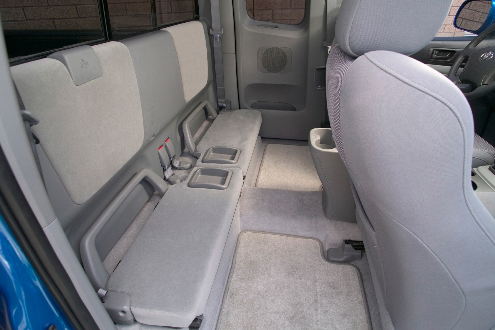 2007 Toyota Tacoma interior RI