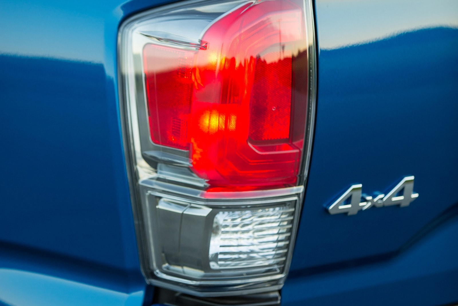 2016 Toyota Tacoma exterior EDETAIL