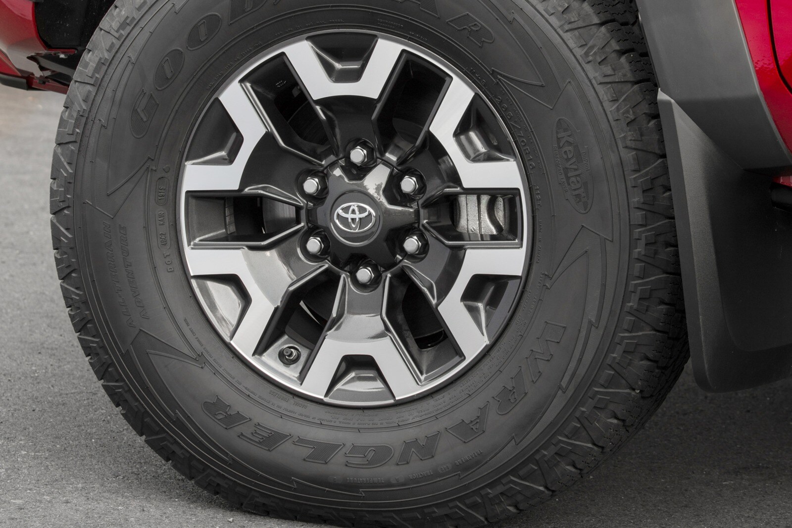 2016 Toyota Tacoma exterior W