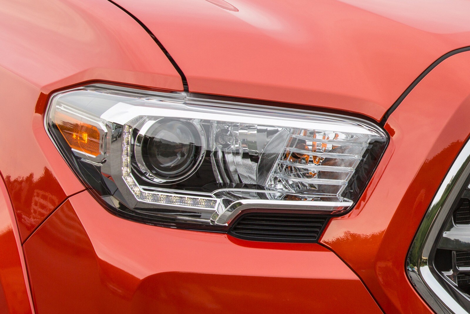 2016 Toyota Tacoma exterior EDETAIL