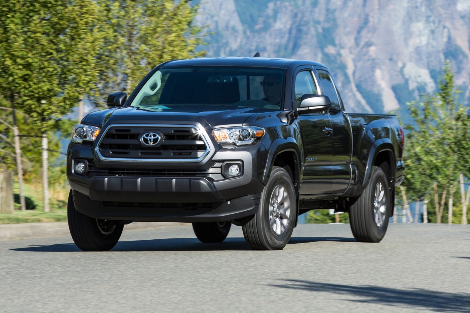 2017 Toyota Tacoma exterior F