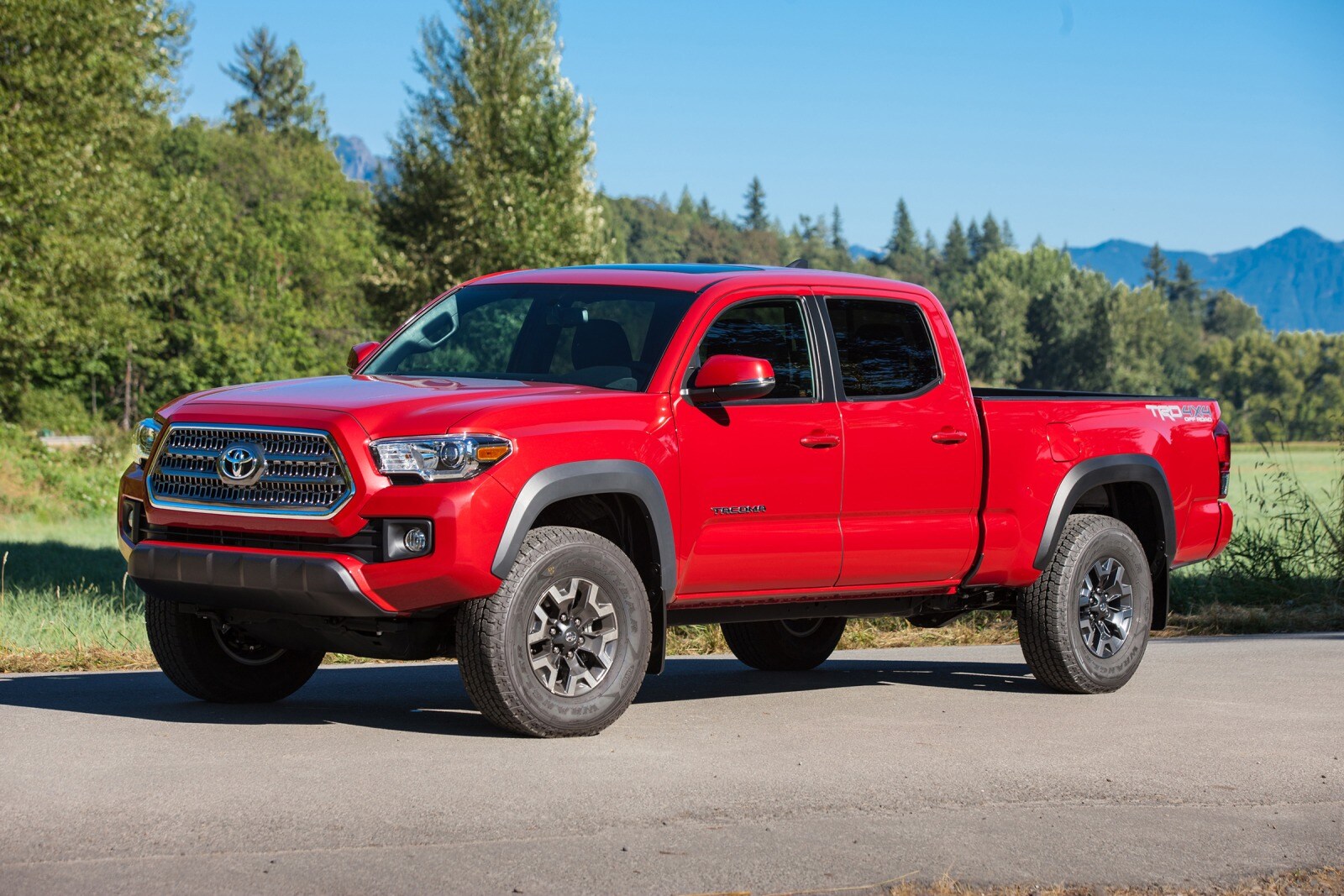 2017 Toyota Tacoma exterior FQ