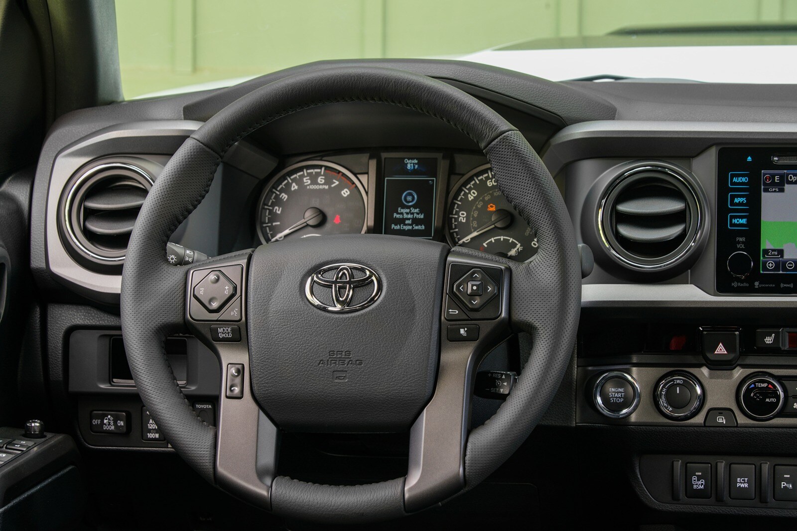 2017 Toyota Tacoma interior SWD
