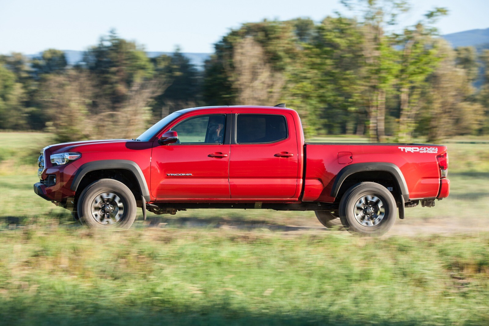 2018 Toyota Tacoma exterior S