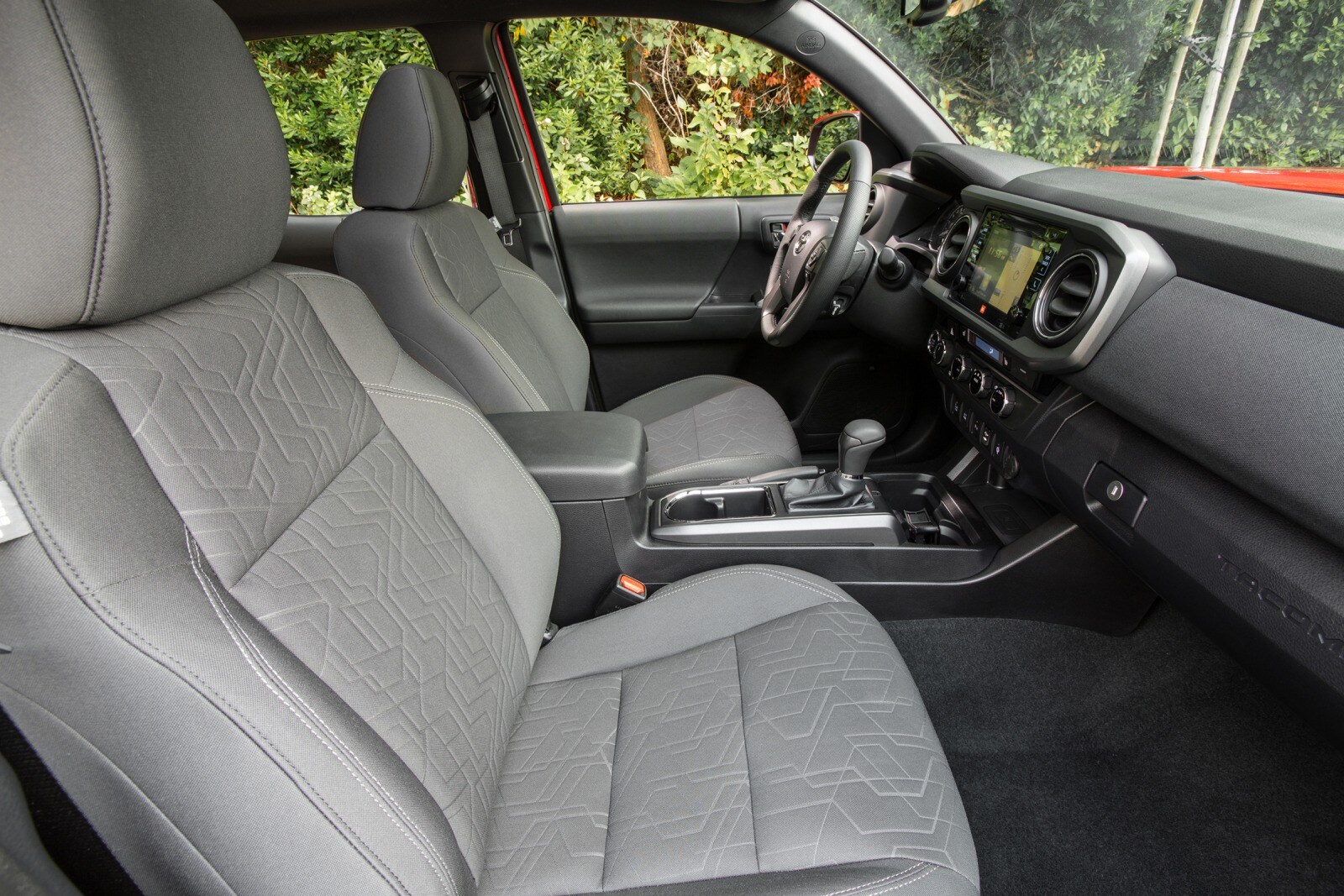 2018 Toyota Tacoma interior I