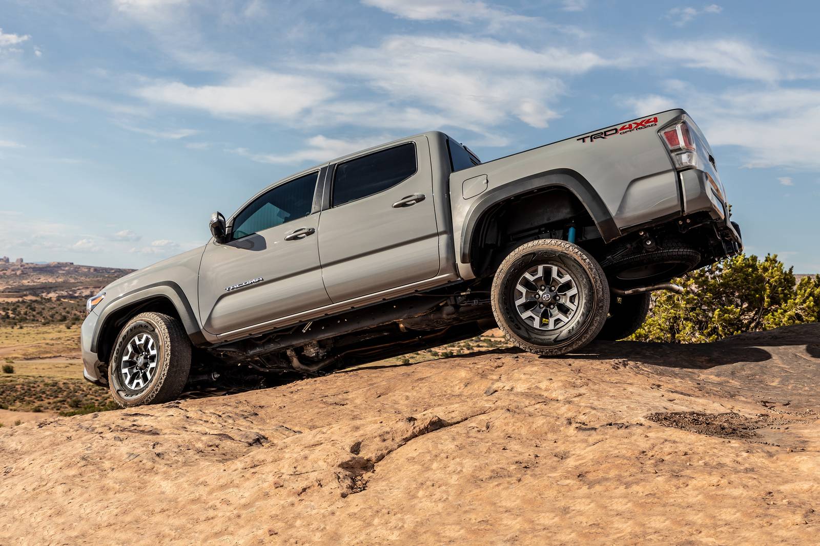 2020 Toyota Tacoma exterior FQ