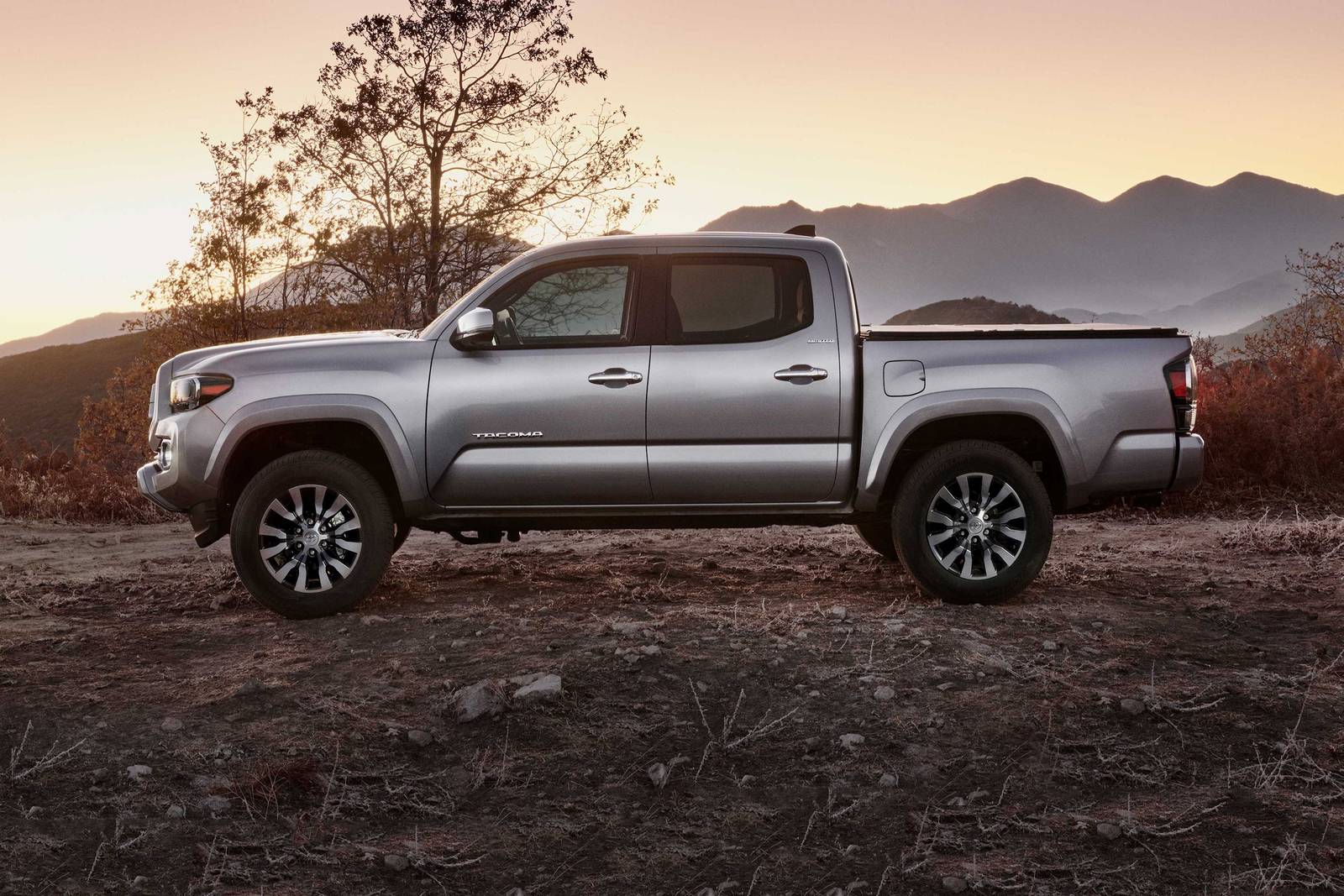 2023 Toyota Tacoma exterior S
