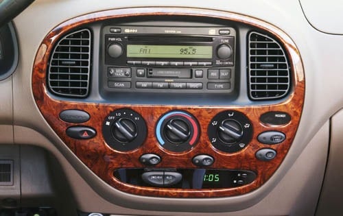 2004 Toyota Tundra interior CC