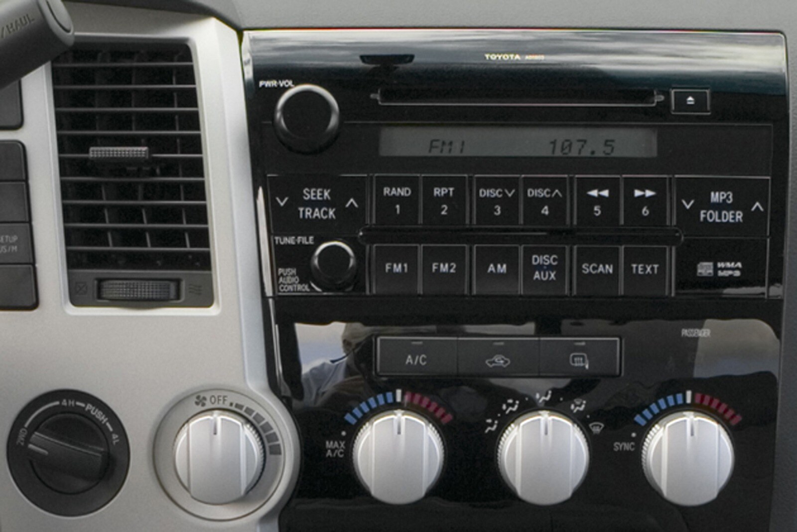 2007 Toyota Tundra interior CC