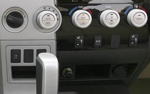 2008 Toyota Tundra interior CC