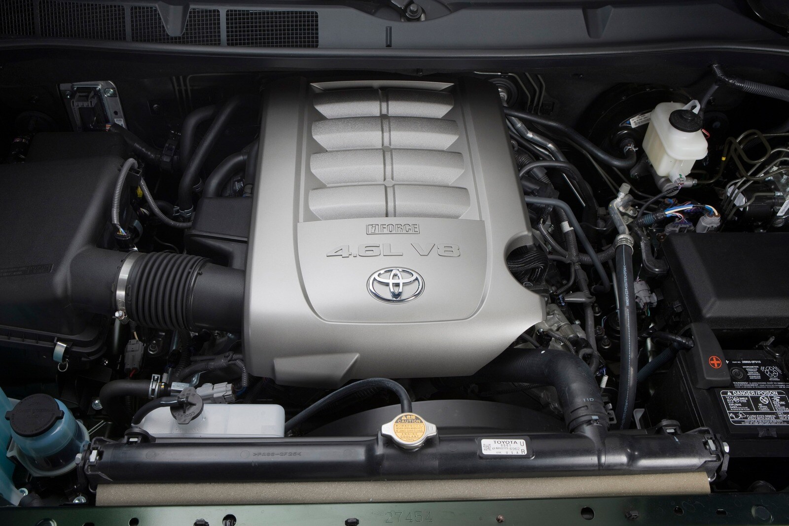 2010 Toyota Tundra — OEM photo 2