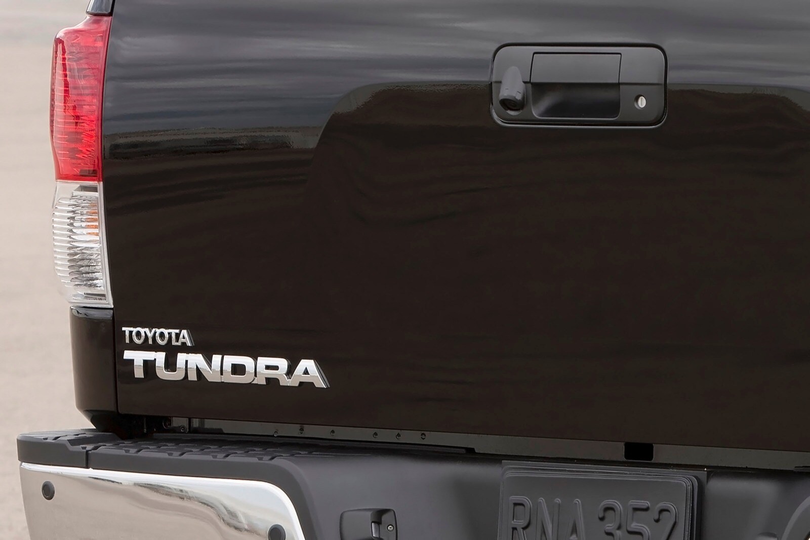 2012 Toyota Tundra exterior RBDG