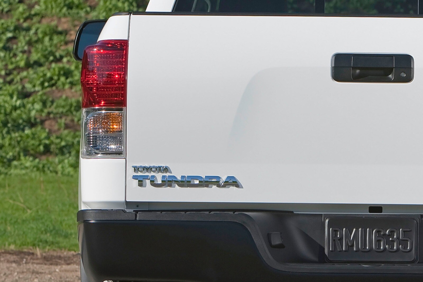 2012 Toyota Tundra exterior RBDG