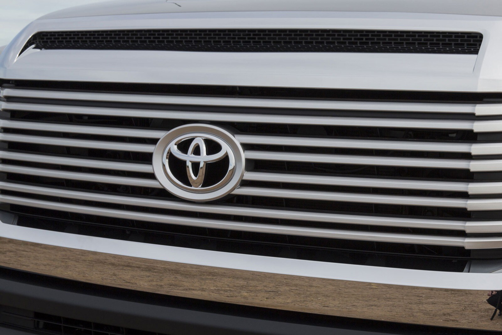 2014 Toyota Tundra front safety FBDG