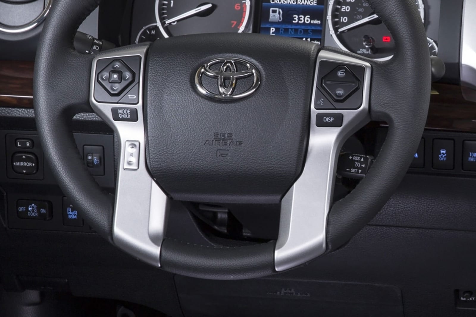 2014 Toyota Tundra interior SWD