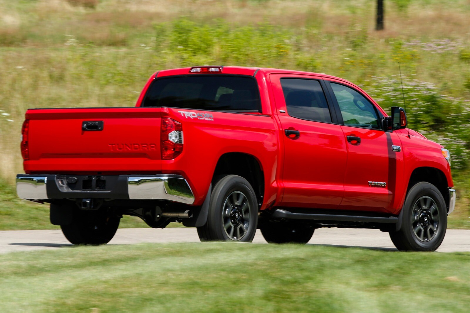 2014 Toyota Tundra exterior FQ