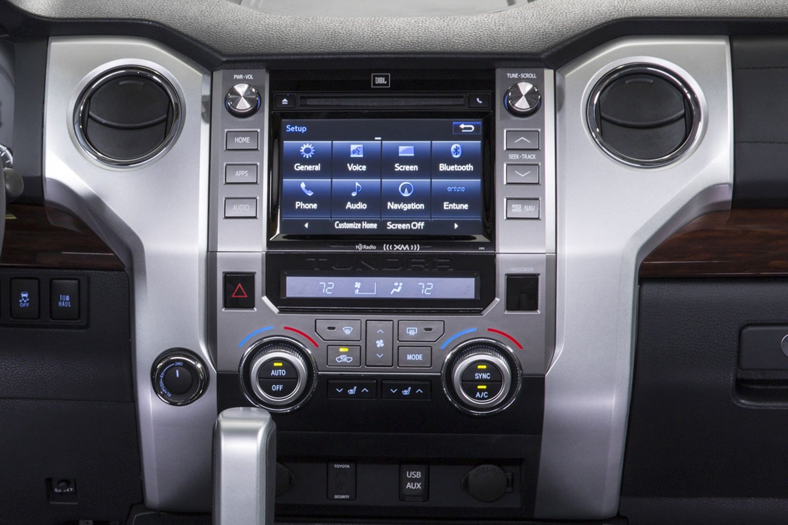 2016 Toyota Tundra interior CC