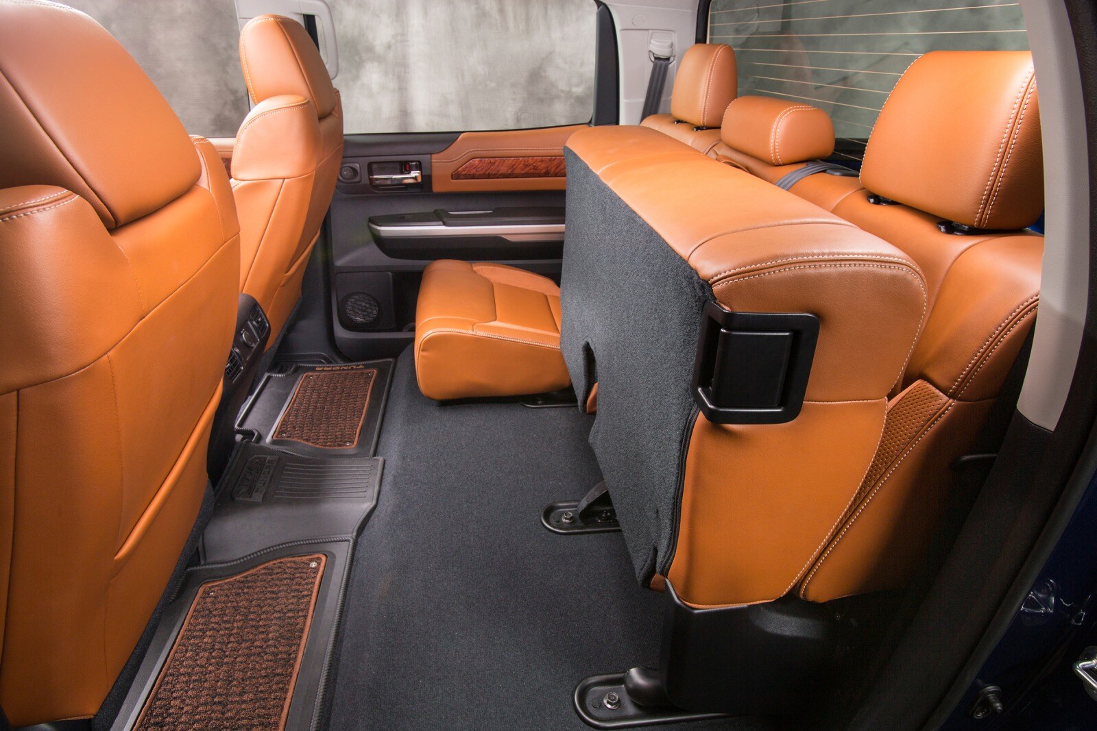 2017 Toyota Tundra interior I