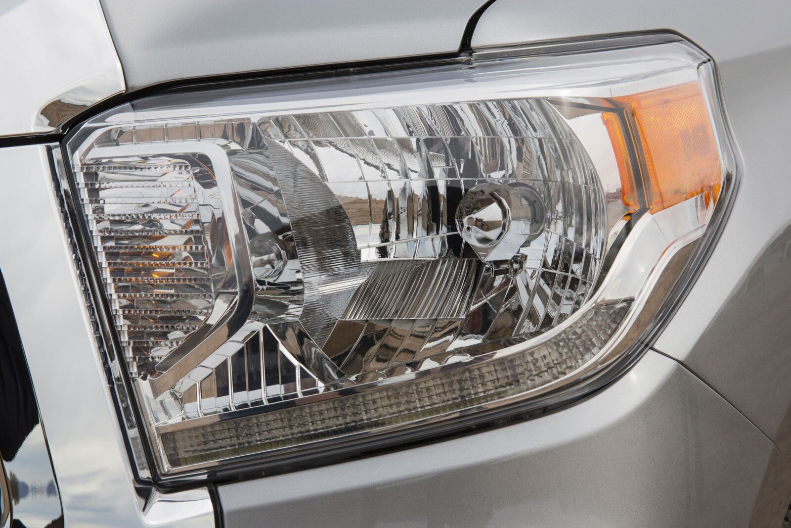 2017 Toyota Tundra exterior EDETAIL