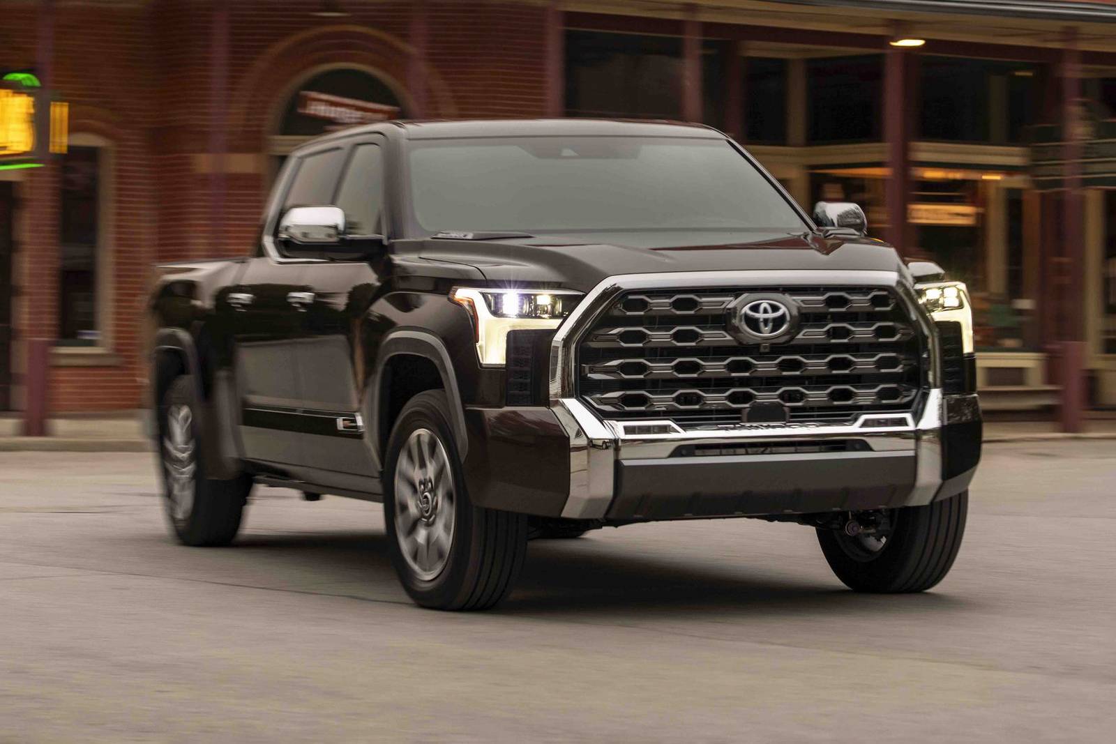 2022 Toyota Tundra exterior FQ