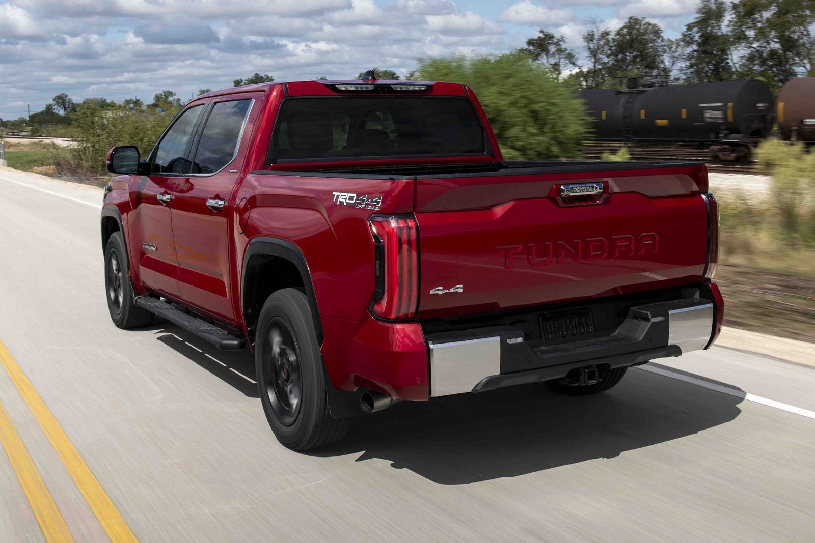 2022 Toyota Tundra exterior FQ