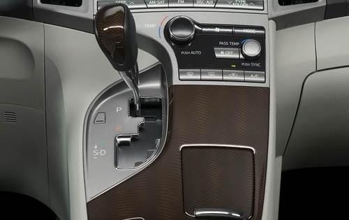 2010 Toyota Venza front safety CC